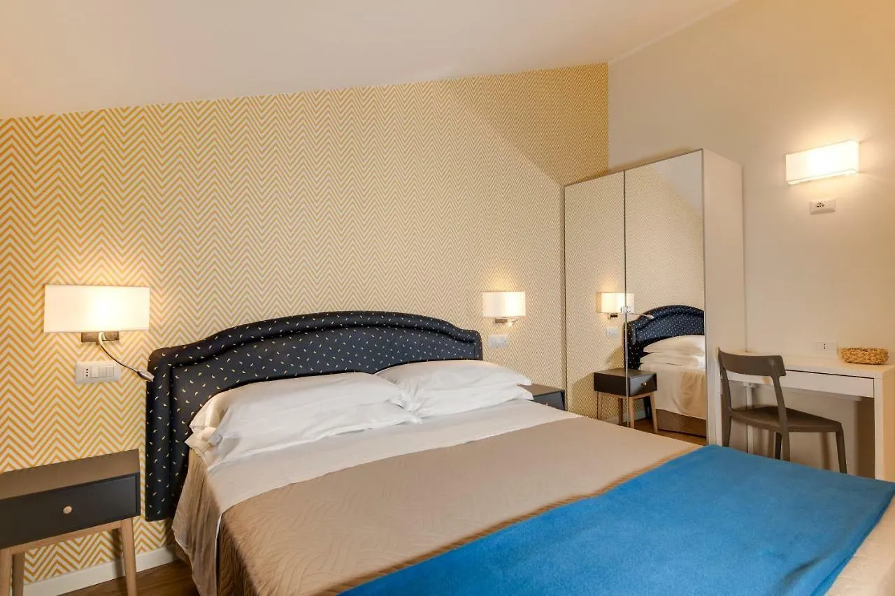 Hotel Kiss Riccione 2*,  Italy